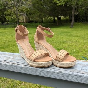 Francesca's Delcie Wedges